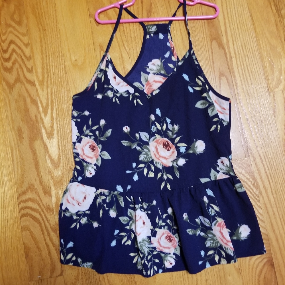 Navy floral tank top!